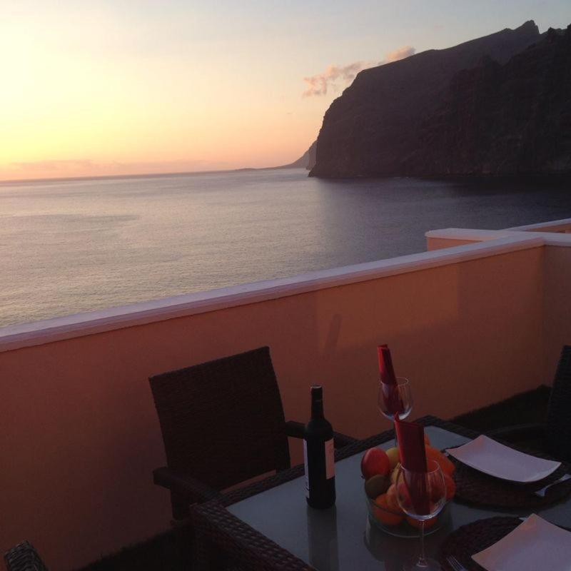 Apartamento Vistas Al Mar Santiago del Teide المظهر الخارجي الصورة